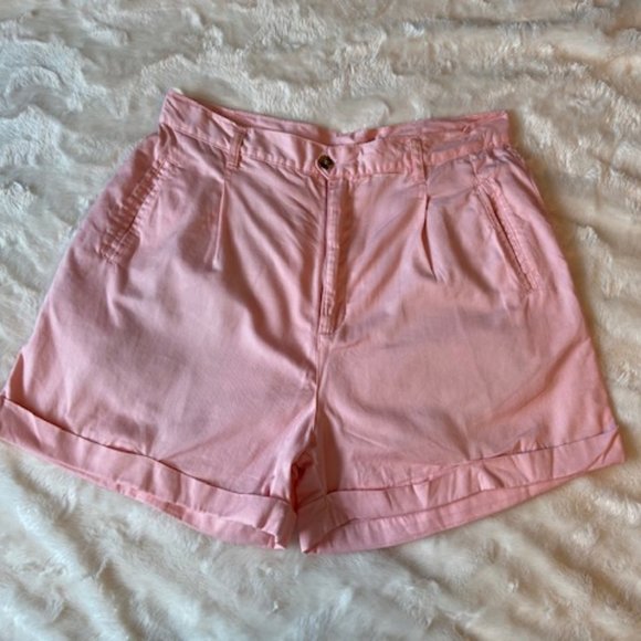 - Huntington Ridge Mom's Style High-waisted Pink Shorts Ladies Size 16 - Picture 1 of 9